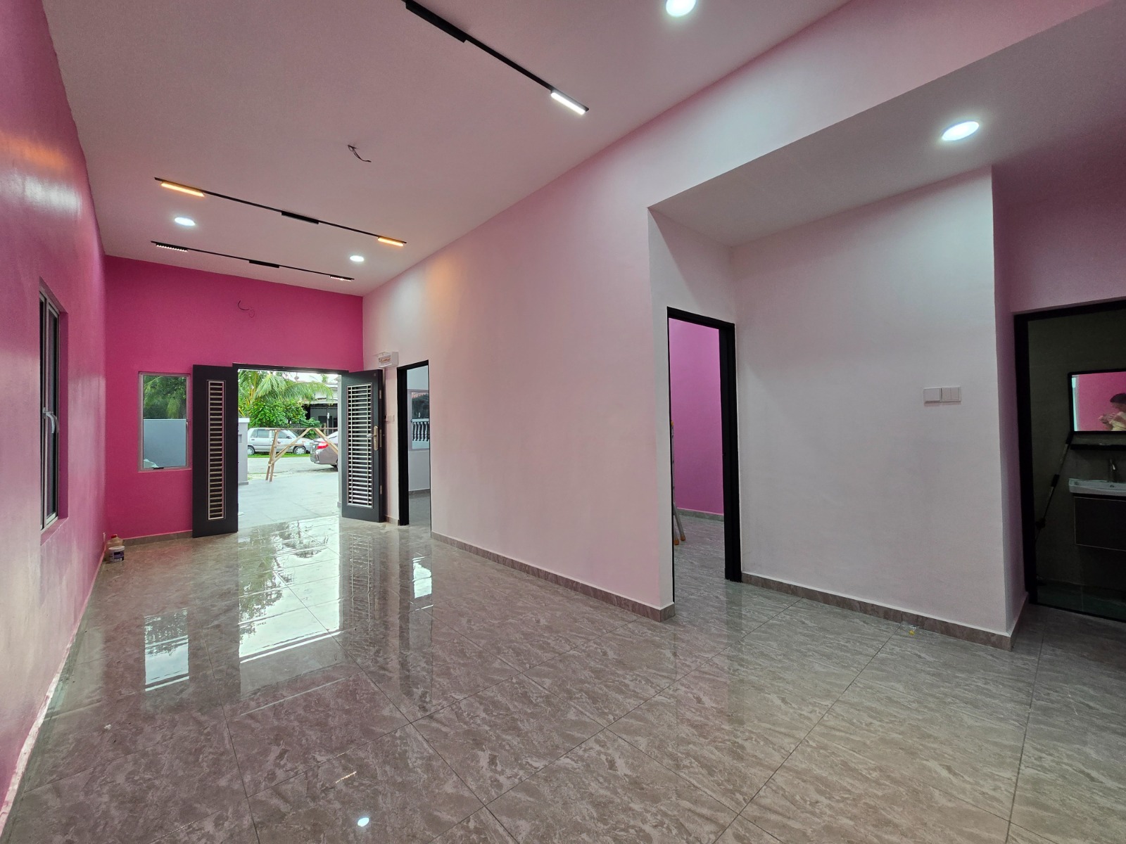 Single Storey Endlot