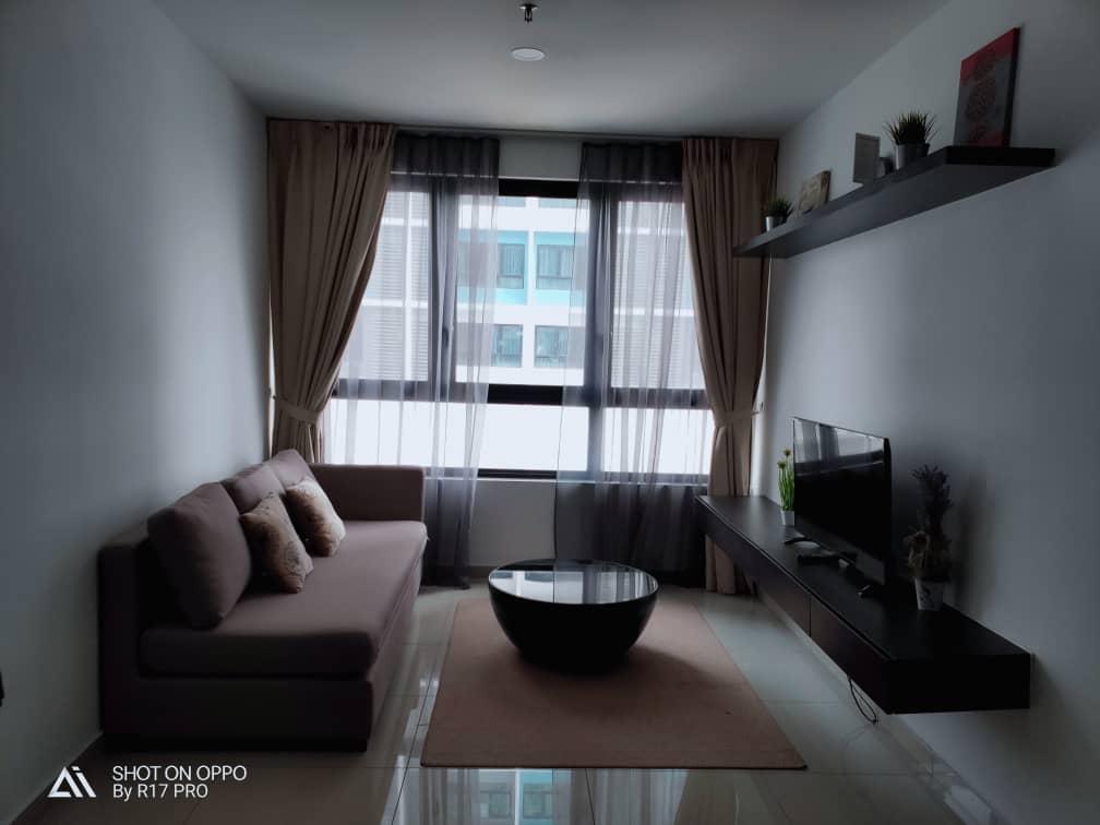 I-Suite @ 1+1 Bedroom & 1 Bathroom)